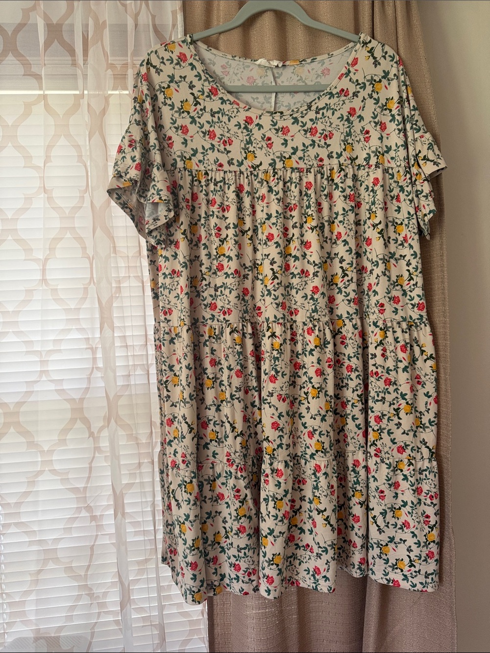 Cream Floral Tiered Short-Sleeve Dress